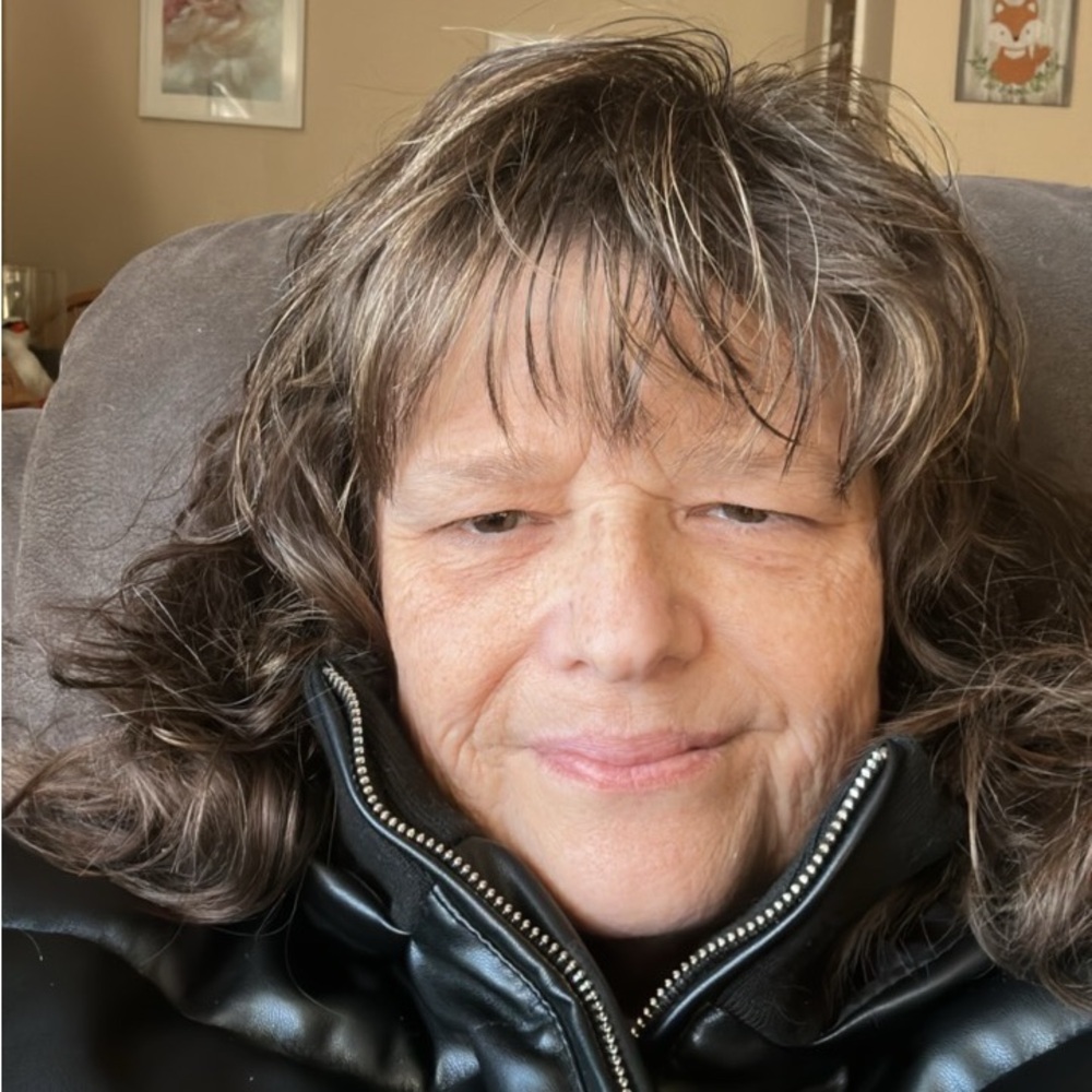 Meet your Posher, Brenda